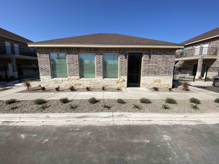 About MAC Apartments