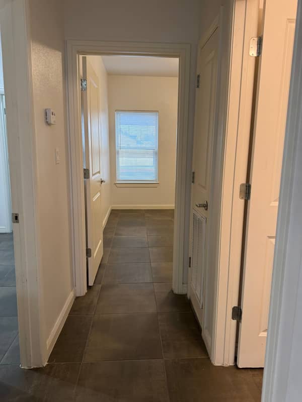 Hallway to the bedrooms